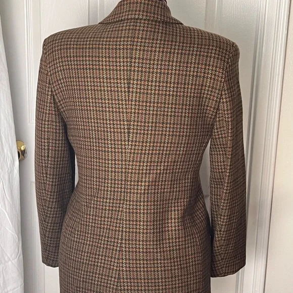 Blazer - Picture 2 of 9